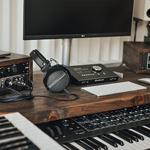 beyerdynamic DT 990 PRO Einseitiger, kabelgebundener On-Ear-Studio-Kopfhörer für Mixing, Mastering und Editing 80 Ohm, in Farbe schwarz Bild 2
