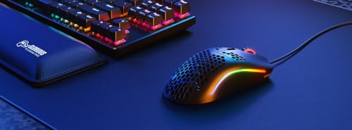 GLORIOUS Gaming Model O- (Klein) Compact Wired Gaming Mouse – Im superleichten Wabendesign mit 58 g, RGB-Beleuchtung, Pixart 3360 Sensor, Omron-Schalter, beidhändig – Mattschwarz Bild 6
