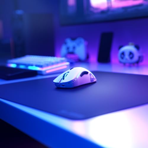 GLORIOUS Gaming Model D Kabellose Gaming-Maus – superleichte 69g, verzögerungsfreie 2,4-GHz-Funkverbindung, bis zu 71 Stunden Akkulaufzeit, RGB, BAMF-Sensor, ergonomisch, 6 Tasten – Weiß Bild 6