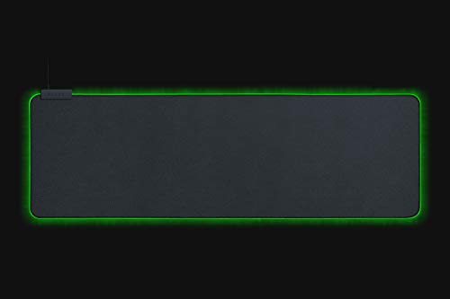 Razer Base Station V2 Chroma - Headset-Ständer mit USB-Hub und RGB-Beleuchtung Schwarz & Goliathus Extended Chroma - Extra große weiche XXL Gaming Maus-Matte mit RGB Beleuchtung Schwarz Bild 6