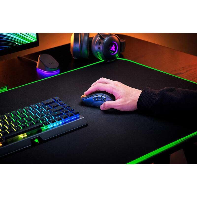 Razer Naga V2 Pro - Kabellose MMO-Gaming-Maus (HyperScroll Pro Rad, Anpassungsfähigkeit und Kontrolle, HyperSpeed Wireless, Focus Pro 30K Optischer Sensor, Optische Mouse Switches Gen-3) Schwarz Bild 2