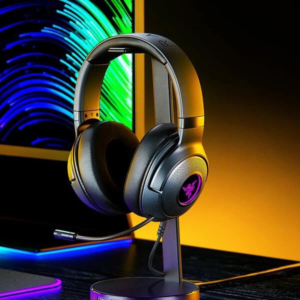 Razer Kraken V3 X USB - Kabelgebundenes USB-Gaming-Headset (Ultra leicht mit 285g, Triforce 40mm Treiber, HyperClear Kardioiden-Mikrofon, 7.1 Surround Sound, Chroma RGB) Schwarz Bild 2