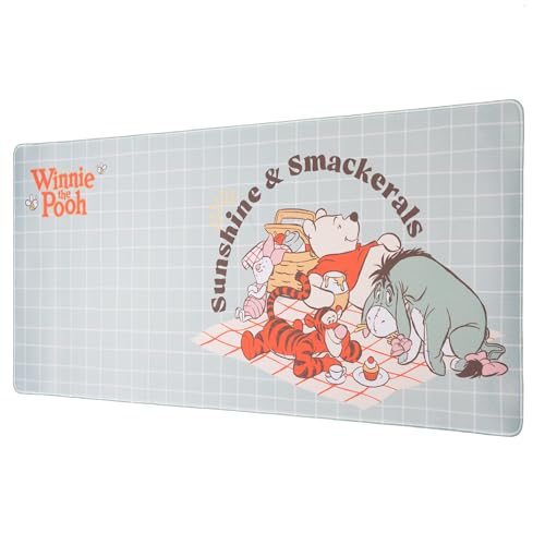 Grupo Erik Gaming Mauspad XXL Disney Winnie The Pooh Fanartikel Gaming Mousepad rutschfest und Wasserabweisend - Mouse Pad XXL Gaming Schreibtischunterlage PC Zubehör Gaming Groß - Disney Merch Bild 1