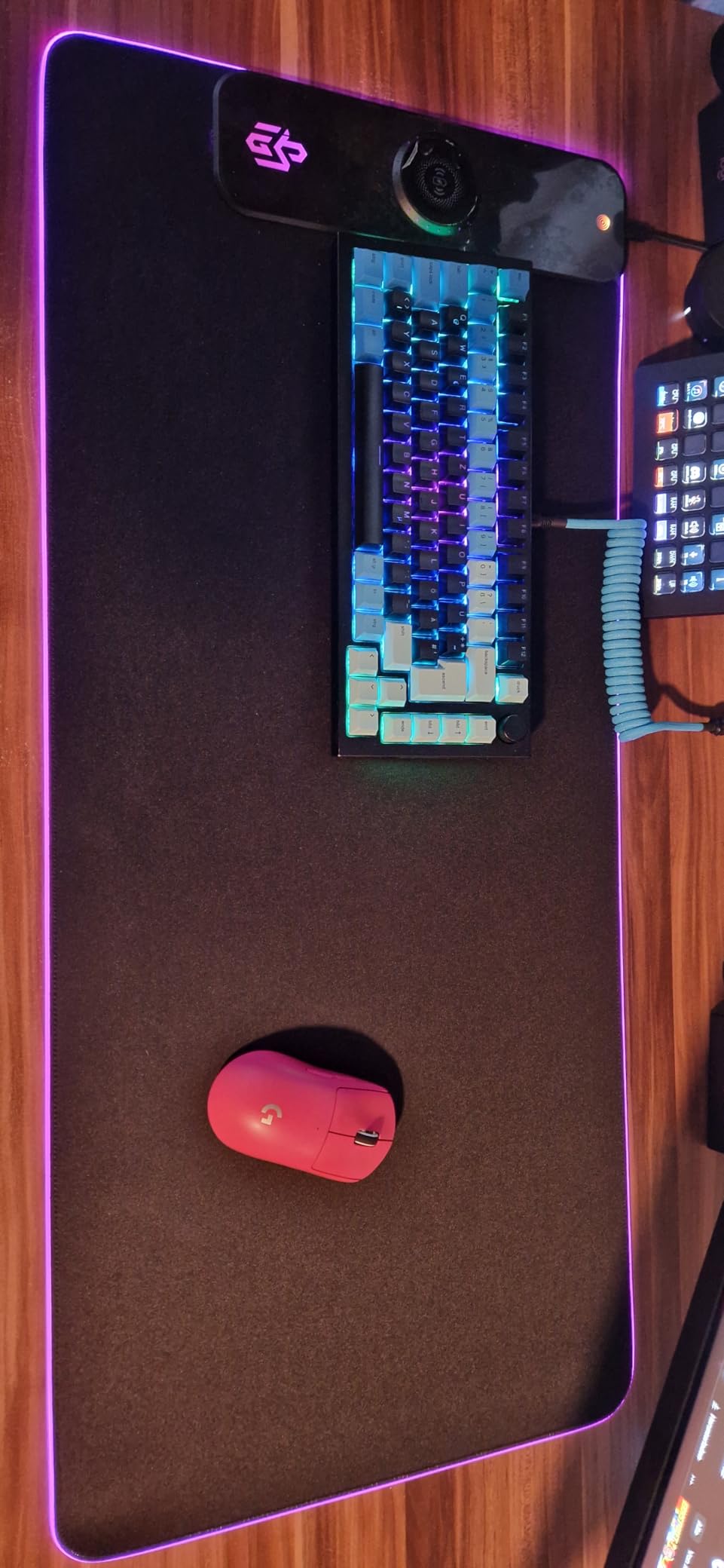 D. I. Foto